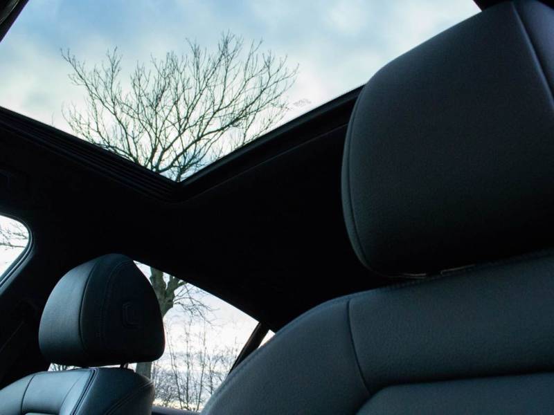 BMW 5 Series   Registered:2018(18)