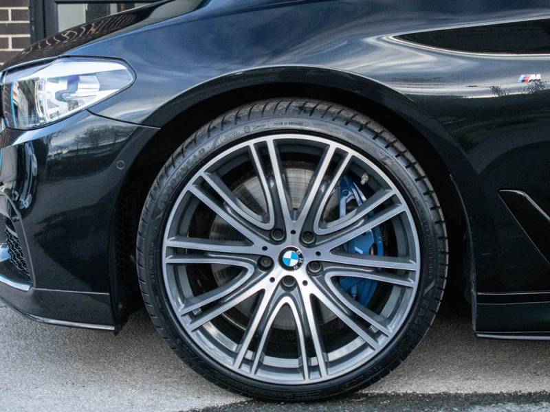 BMW 5 Series   Registered:2018(18)