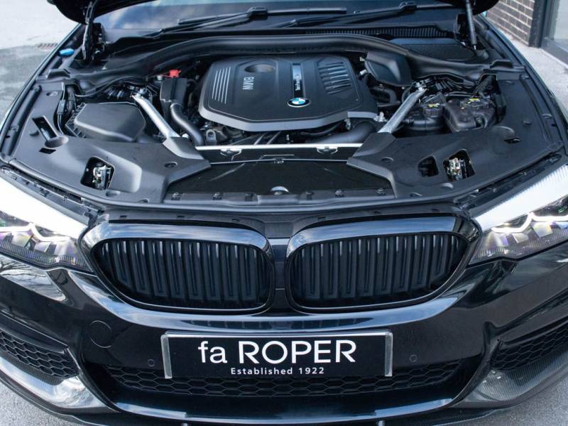 BMW 5 Series   Registered:2018(18)