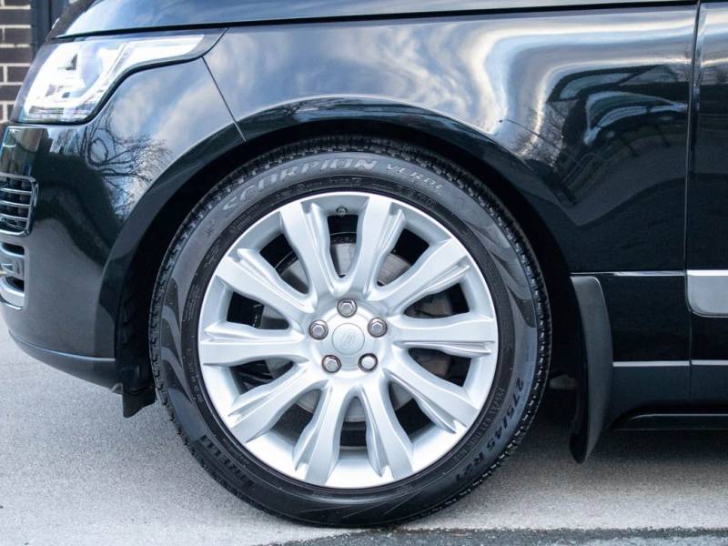 Land Rover Range Rover   Registered:2015(65)