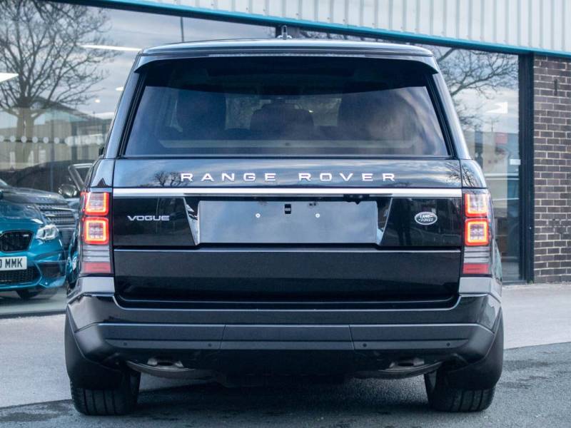 Land Rover Range Rover   Registered:2015(65)