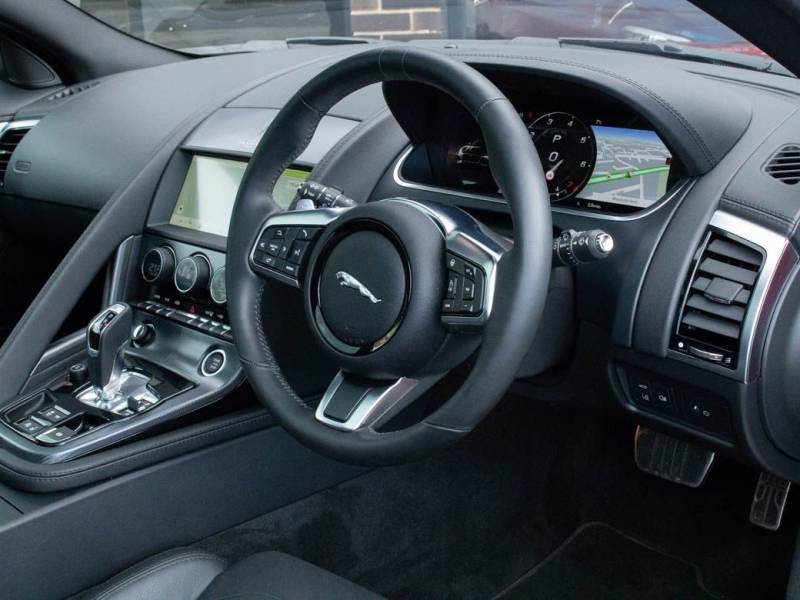 Jaguar F Type   Registered:2020(70)