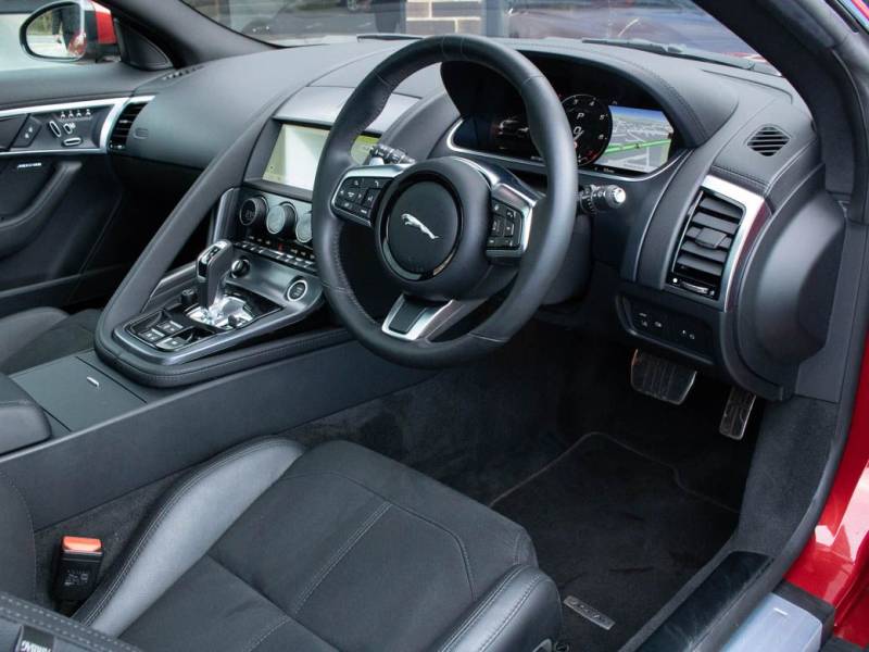 Jaguar F Type   Registered:2020(70)