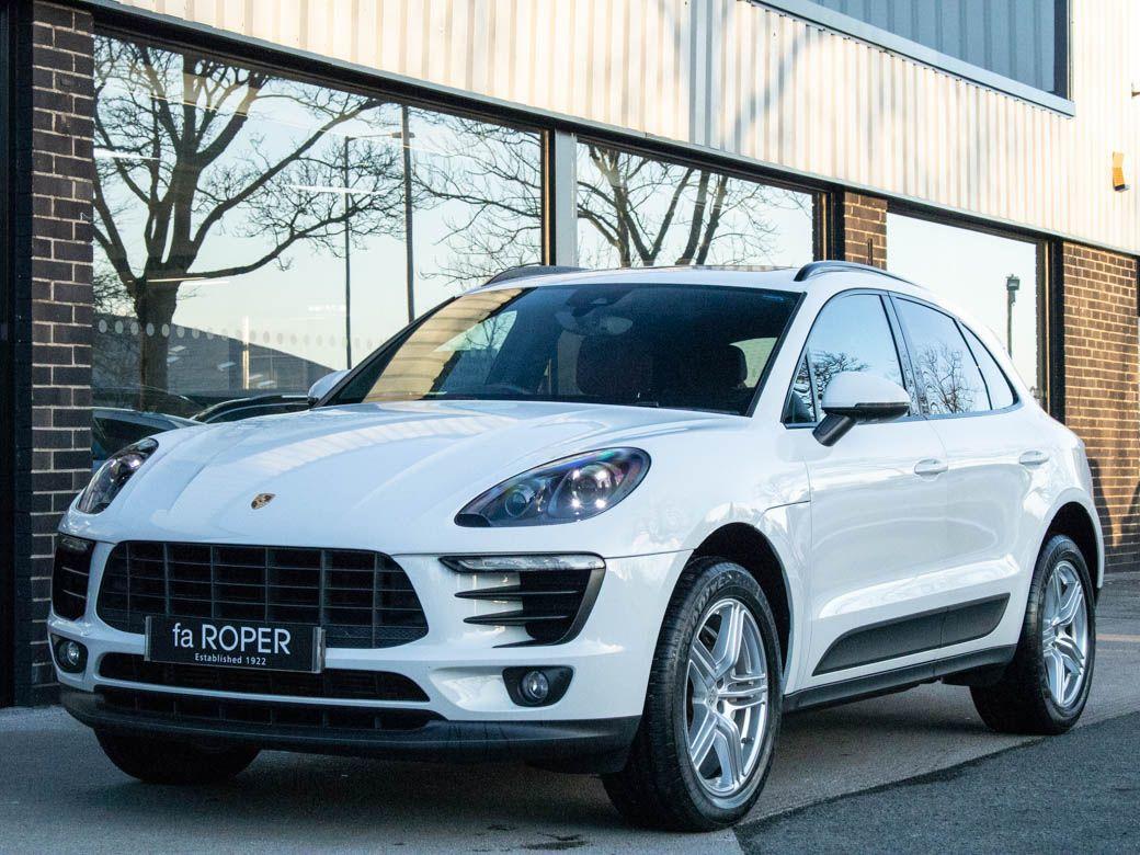 Porsche Macan 3.0TD V6 S AWD PDK Auto Estate Diesel WhitePorsche Macan 3.0TD V6 S AWD PDK Auto Estate Diesel White at fa Roper Ltd Bradford