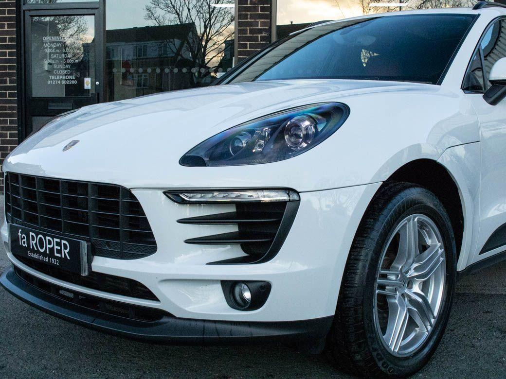 Porsche Macan 3.0TD V6 S AWD PDK Auto Estate Diesel White