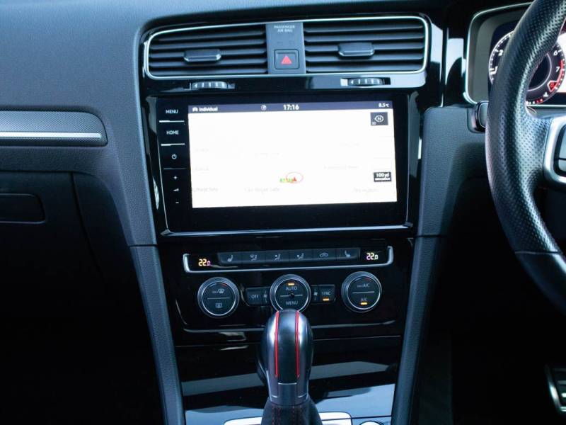 Volkswagen Golf   Registered:2019(69)