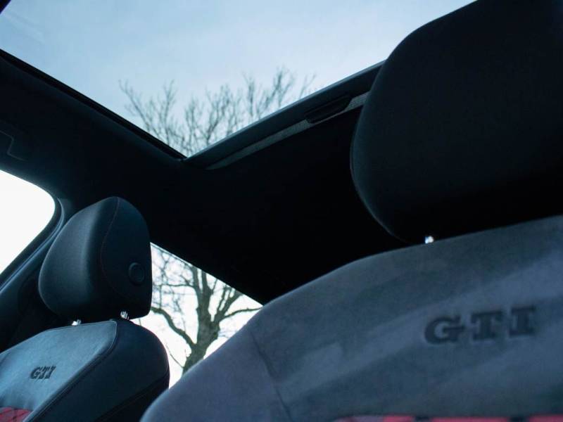 Volkswagen Golf   Registered:2019(69)