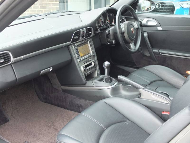 Porsche 911   Registered:2007(07)