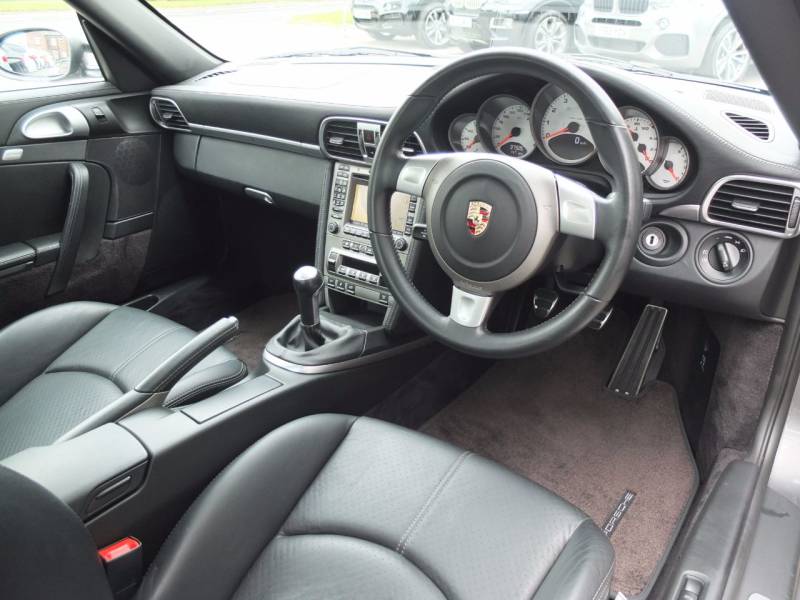 Porsche 911   Registered:2007(07)