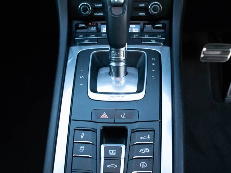 Porsche 911   Registered:2016(16)