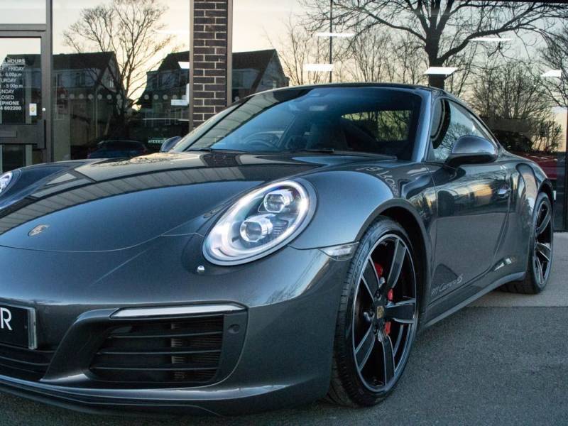 Porsche 911   Registered:2016(16)
