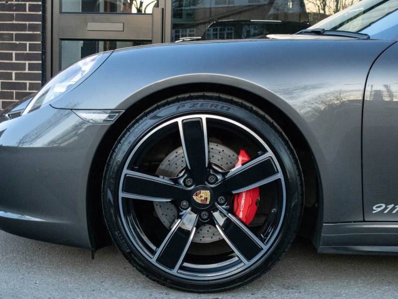 Porsche 911   Registered:2016(16)