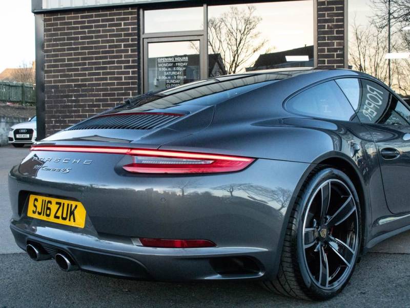 Porsche 911   Registered:2016(16)
