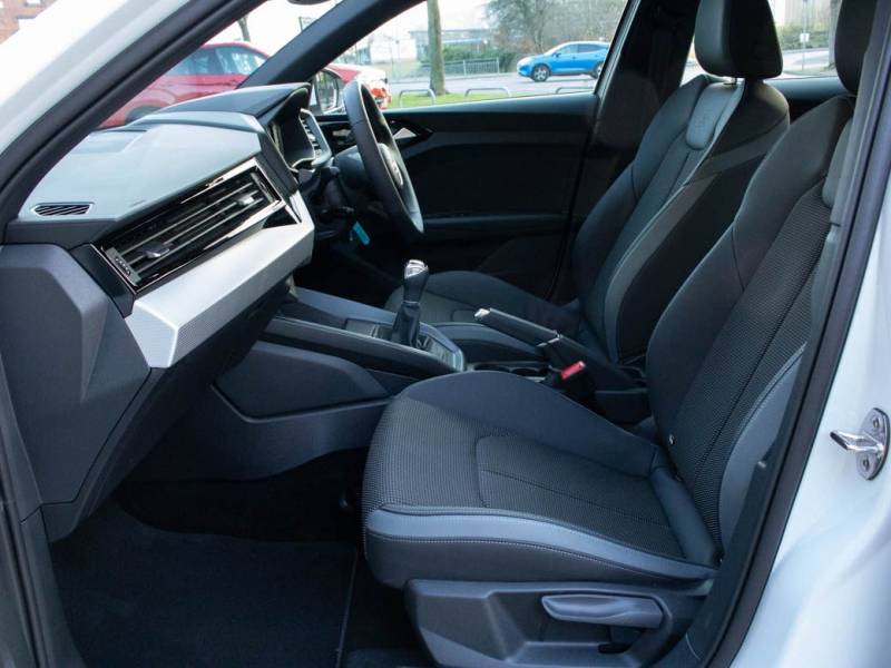 Audi A1   Registered:2021(21)