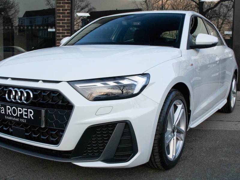 Audi A1   Registered:2021(21)
