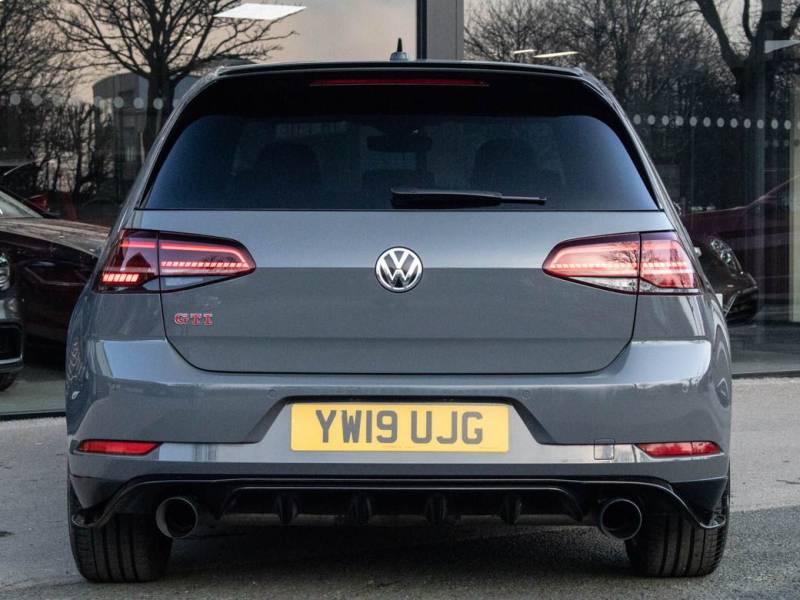 Volkswagen Golf   Registered:2019(19)
