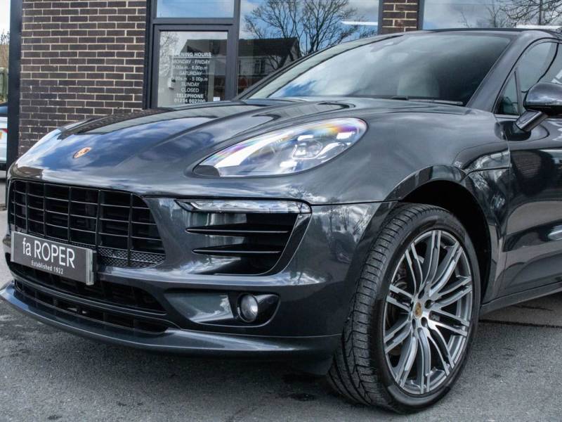 Porsche Macan   Registered:2017(17)
