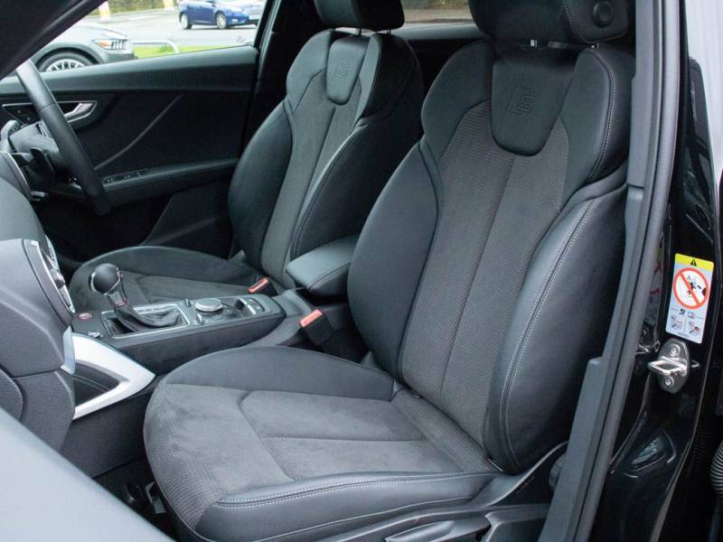 Audi SQ2   Registered:2019(19)