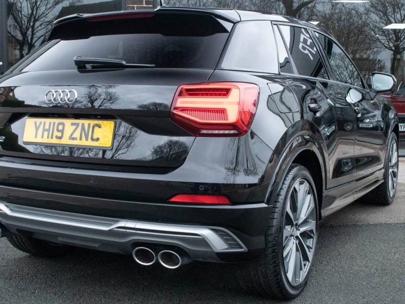 Audi SQ2   Registered:2019(19)