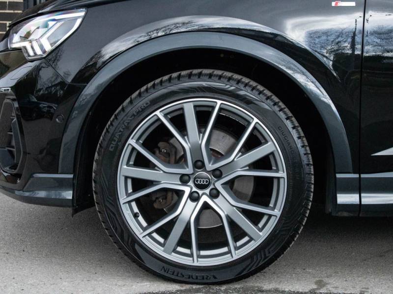 Audi Q3   Registered:2020(20)