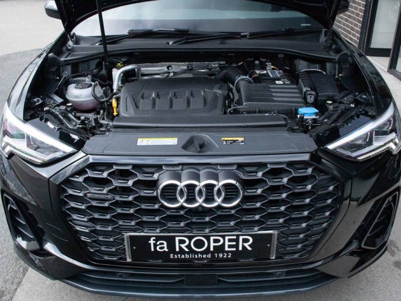 Audi Q3   Registered:2020(20)