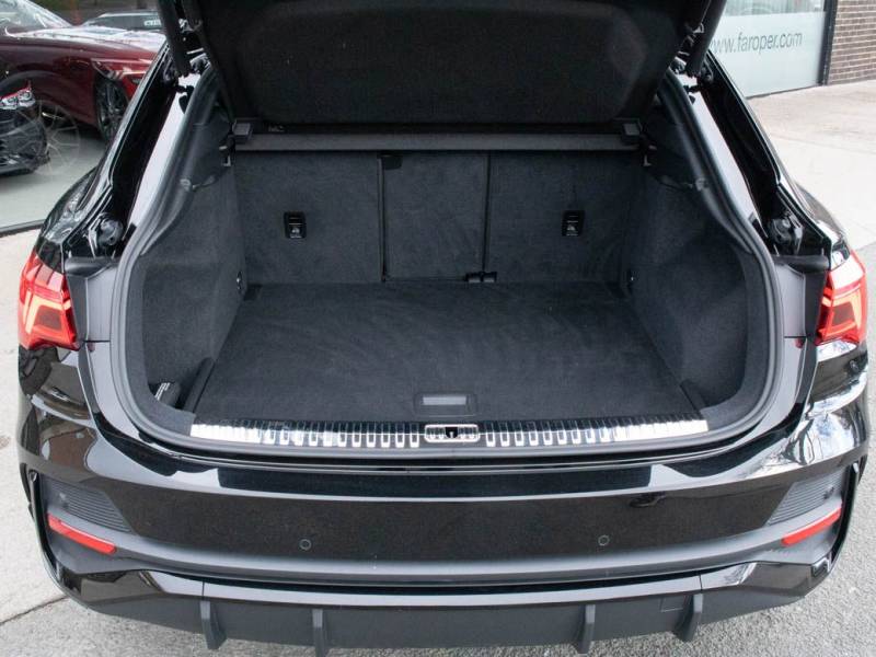 Audi Q3   Registered:2020(20)