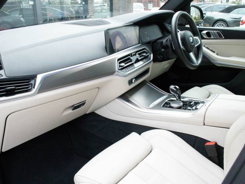 BMW X5   Registered:2019(69)