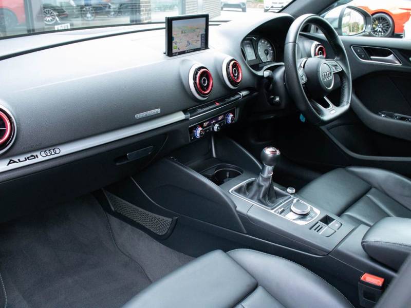 Audi A3   Registered:2017(66)