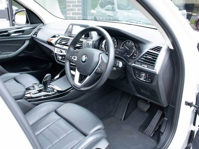 BMW X3   Registered:2018(18)