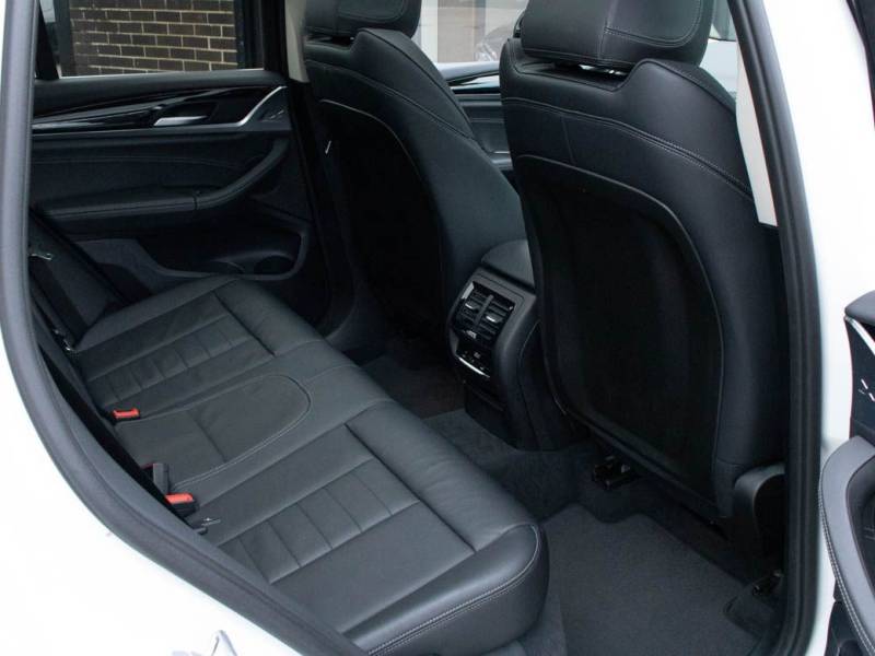 BMW X3   Registered:2018(18)