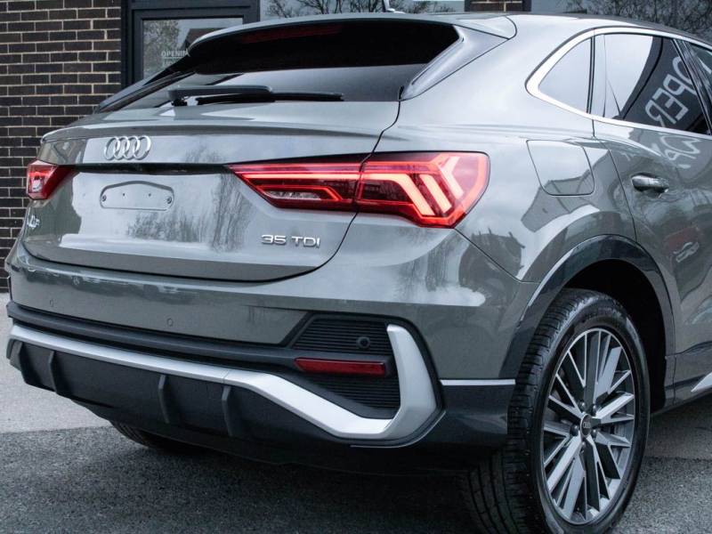 Audi Q3   Registered:2021(70)