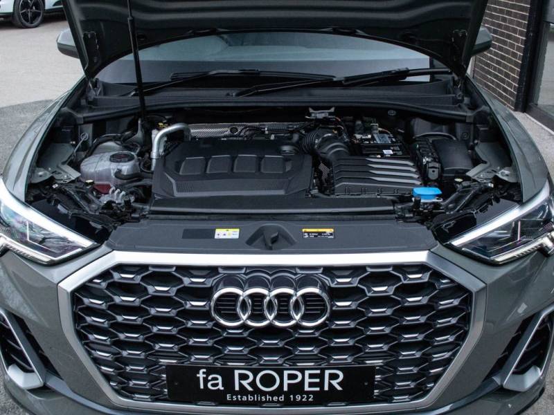 Audi Q3   Registered:2021(70)