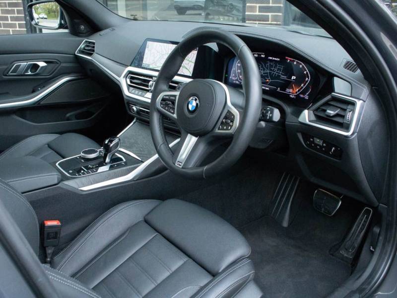 BMW 3 Series   Registered:2021(71)