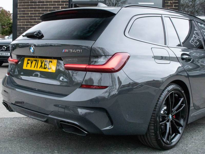 BMW 3 Series   Registered:2021(71)