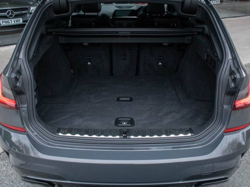 BMW 3 Series   Registered:2021(71)