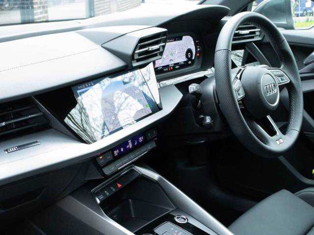 2022 Audi A3 Sportback 1.0 TFSI 30 S line S Tronic 110ps