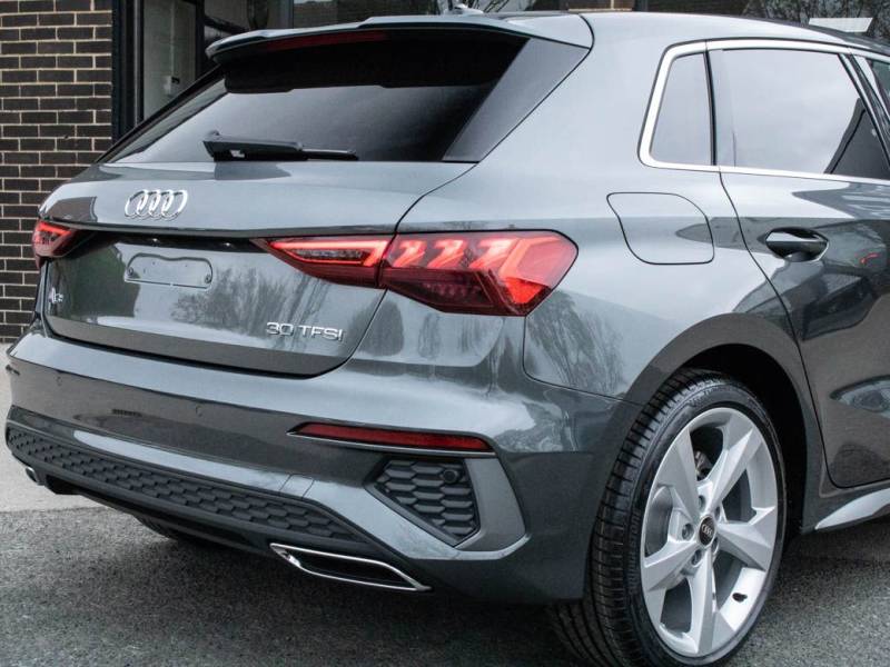 Audi A3   Registered:2022(22)