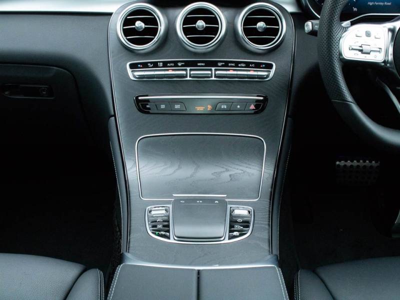 Mercedes Benz GLC   Registered:2020(20)