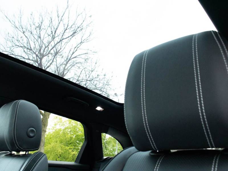 Land Rover Range Rover Velar   Registered:2018(18)