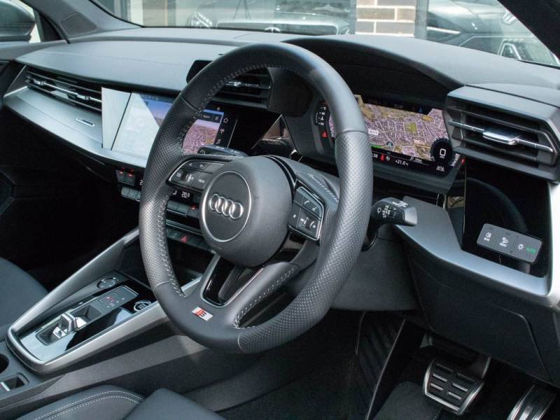 Audi A3   Registered:2020(70)