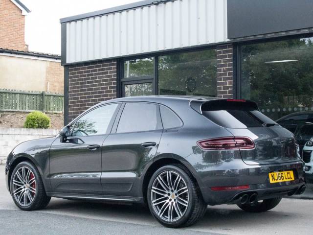 2016 Porsche Macan GTS 3.0T V6 AWD PDK 360ps