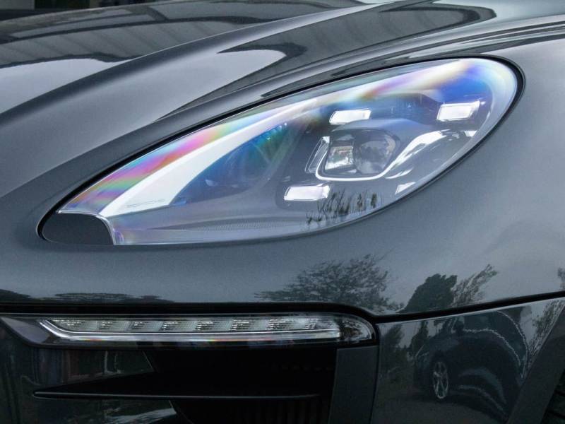 Porsche Macan   Registered:2016(66)