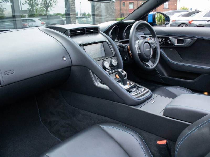 Jaguar F Type   Registered:2017(17)