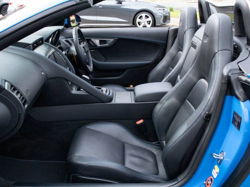 Jaguar F Type   Registered:2017(17)