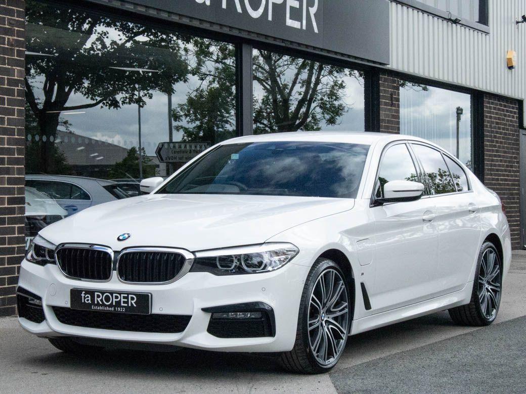 BMW 5 Series 2.0 530e xDrive M Sport Plus Pack Auto PHEV Saloon Petrol / Electric Hybrid Alpine White