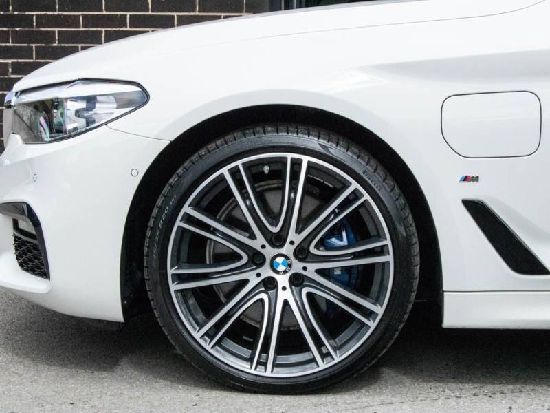 BMW 5 Series   Registered:2019(69)