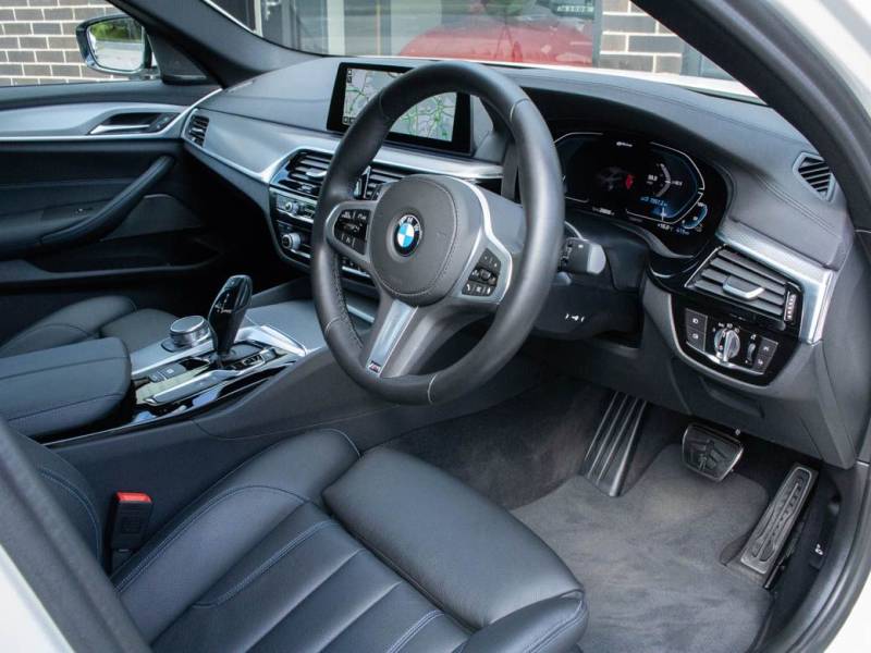 BMW 5 Series   Registered:2019(69)
