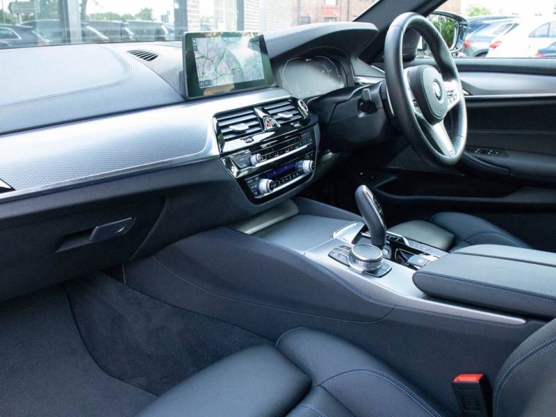 BMW 5 Series   Registered:2019(69)