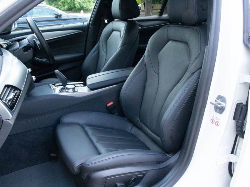 BMW 5 Series   Registered:2019(69)