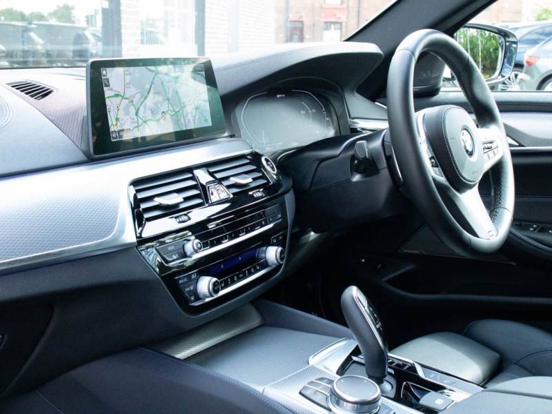 BMW 5 Series   Registered:2019(69)